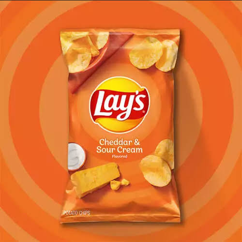 USA Lays Chips - Cheddar & Sour Cream 184gm